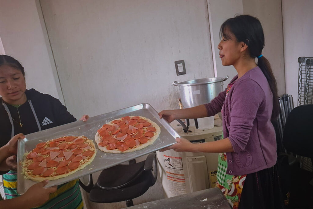 SBS - Protección - Quédate Sololá - Elaboración de pizzas - 7